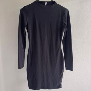 Black long sleeve double lined bodycon dress